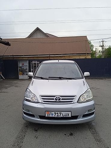 corolla: Toyota Ipsum: 2002 г., 2 л, Механика, Дизель, Минивэн — 3