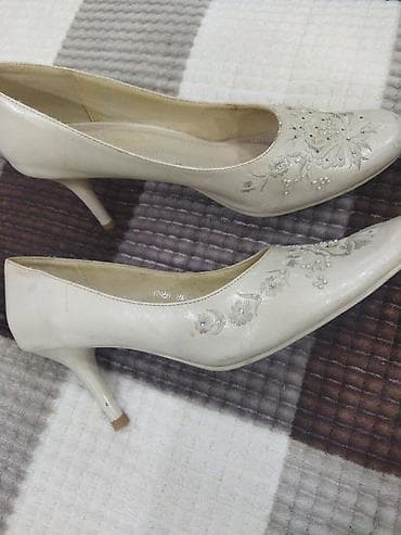 одежда и обувь: Женские туфли-лодочки и кардиган Туфли: - Цвет: молочный/айвори - — 1