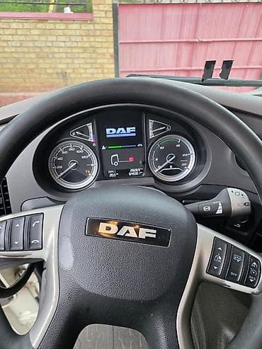 xf: Тягач, DAF, 2019 г., Тентованный — 4