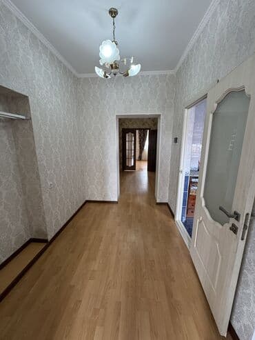 продаю дом село кут: Гостевой дом в отдельно стоящем 3-этажном коттедже. Район — 8