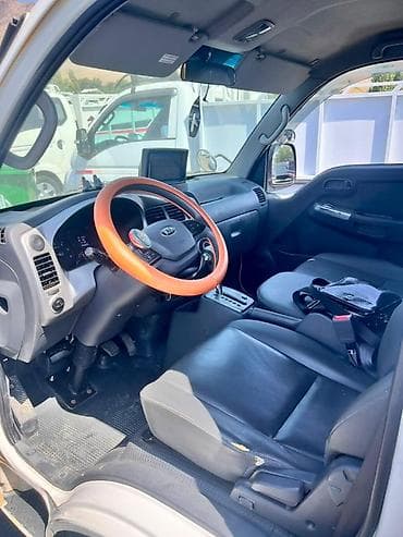 Продажа авто: Kia BONGO: 2019 г., Автомат, Фургон — 4