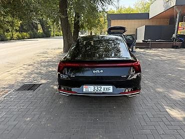 jac 9: Kia K8: 2021 г., Автомат, Гибрид — 2