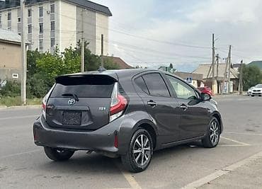 Toyota: Toyota Aqua: 2018 г., 1.5 л, Вариатор, Гибрид, Хэтчбэк — 2