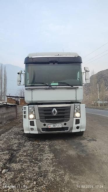 Тягач, Renault, 2010 г., Тентованный — 7