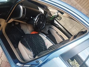 abs prius: Toyota Prius: 2005 г., 1.5 л, Гибрид, Хэтчбэк — 5