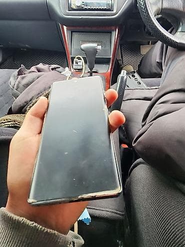 macbook air i7: Tecno Camon, Б/у, 256 ГБ, цвет - Зеленый, 2 SIM — 2