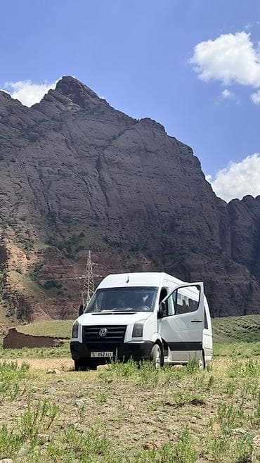 бусы сапог: Volkswagen Crafter: 2008 г., 2.5 л, Дизель — 1