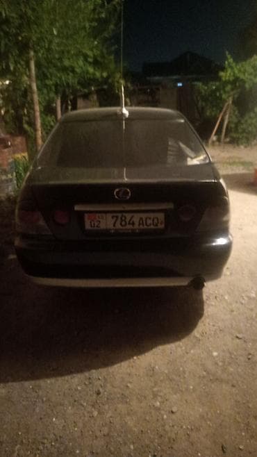 e53 4 8: Lexus IS: 1999 г., 2 л, Седан — 5