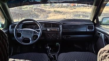 купить вента: Volkswagen Vento: 1995 г., 1.8 л, Механика, Бензин, Седан — 6