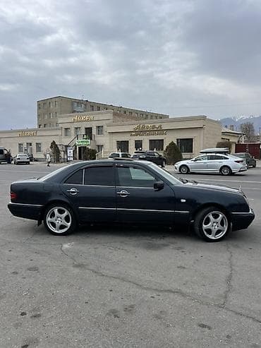 Mercedes-Benz E-Class: 1996 г., 2.3 л, Ручные, Бензин, Седан — 2