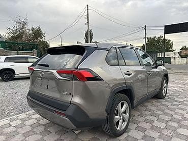 range rower: Toyota RAV4: 2022 г., 2 л, Автомат, Бензин, Кроссовер — 6