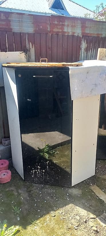 аквариум бишкек цена: Витрины под бизнес высота 130см объем 2куб. 3 штуки материал — 1