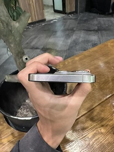 se 2016: IPhone 15 Pro, 256 ГБ, Natural Titanium — 5