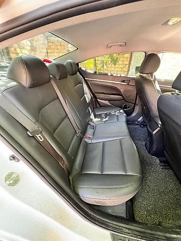 byd e5: Hyundai Elantra: 2018 г., 1.6 л, Автомат, Бензин, Седан — 5