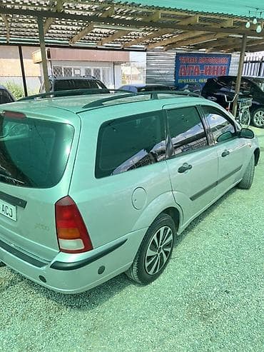 автомобиль гак 8: Ford Focus: 2005 г., 1.8 л, Механика, Бензин, Универсал — 3