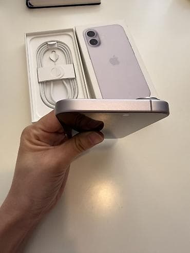 смартфоны honor: IPhone 15, Кабель — 5