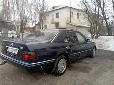 усилитель для саба: Mercedes-Benz W124: 1994 г., 2.2 л, Механика, Бензин, Седан — 9
