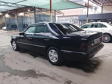 artwin tokyo: Mercedes-Benz W124: 1993 г., 2.5 л, Механика, Дизель, Седан — 4