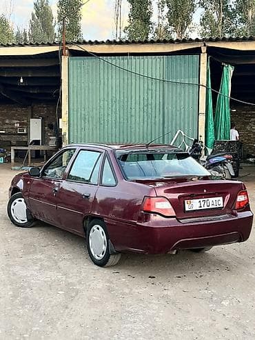 кызыл суу авто: Daewoo Nexia: 2010 г., 1.6 л, Кол менен иштөөчү, Бензин, Седан — 3