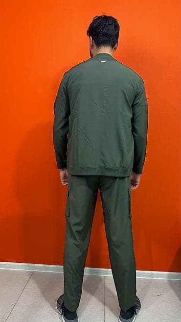 спес одежда: Мужской медицинский комплект (scrubs) . Состав набора: - Верх — 8