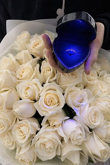 Продаю Новые ! Футляр для кольца ! Внутри есть подсветка ! Шкатулка