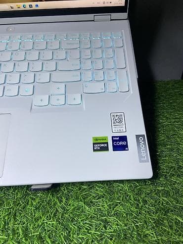 геймпад на пк: Игровой/производительный ноутбук Lenovo (белый) Характеристики: - — 2