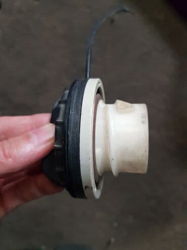 коммутаторы netis: Nissan X Terra крышка топливной горловины, Ниссан Икстерра 2005 по — 2