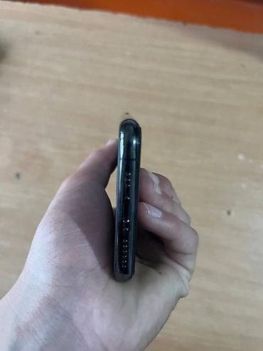 aphone 13: IPhone 11 Pro, Б/у, 64 ГБ, Space Gray, Чехол, 72 % — 4