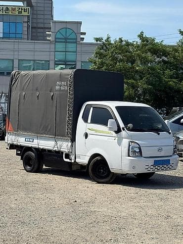byd e7: Легкий грузовик, Hyundai, Стандарт — 2