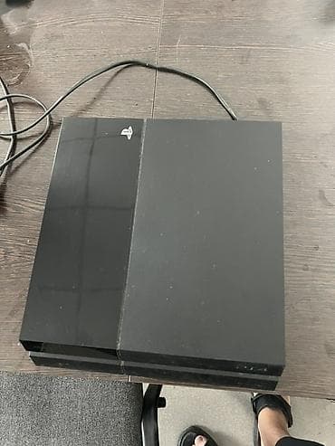 Игровая консоль Sony PlayStation 4 (оригинальная «fat» версия) в