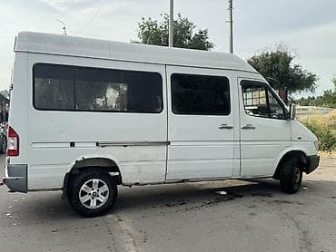 210 cdi: Легкий грузовик, Mercedes-Benz, Стандарт, Б/у — 7