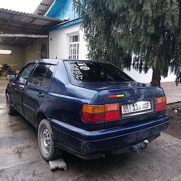 volkswagen cc: Volkswagen Vento: 1992 г., 1.8 л, Механика, Бензин, Седан — 4