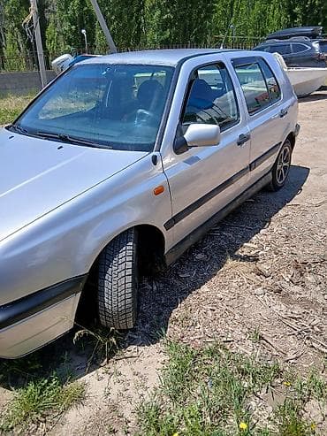 цветная лампа: Volkswagen Golf: 1997 г., 1.8 л, Механика, Хэтчбэк — 1