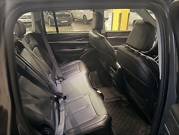 Chrysler: Jeep Grand Cherokee: 2023 г., 2 л, Электромобиль, Внедорожник — 8