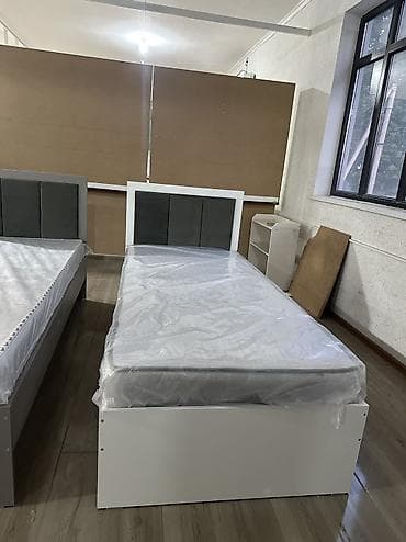 Кровати: Односпальная кровать, Новый, С мягким изголовьем, длина - 200 см — 1