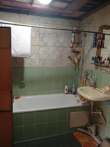 Куплю дом: Собственник. Продаю полдома, 98кв. 2 сотки. Дом снаружи утепляли — 9