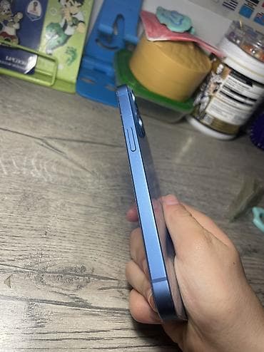 10 iphone: IPhone 13, Новый, 128 ГБ, Синий, Чехол, 80 % — 2