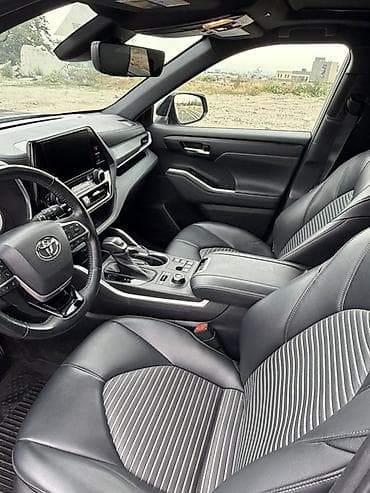 разбитые авто: Toyota Highlander: 2023 г., 2.4 л, Автомат, Бензин, Кроссовер — 6