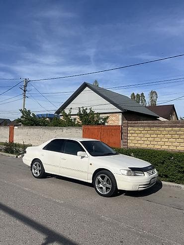 шторка на авенсис: Toyota Camry: 1999 г., 2.2 л, Автомат, Бензин, Седан — 3