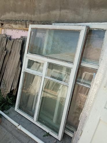 Продаются старые двери окна доски трубы все со времён СССР. после — 2