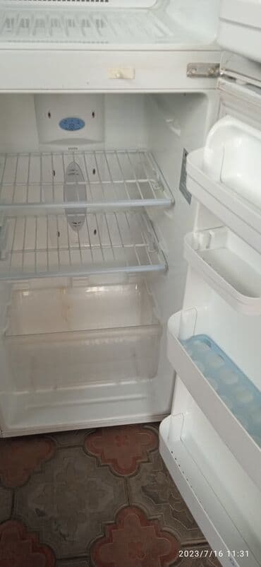 купить холодильник бу в бишкеке: Холодильник LG, Б/у, Двухкамерный — 3