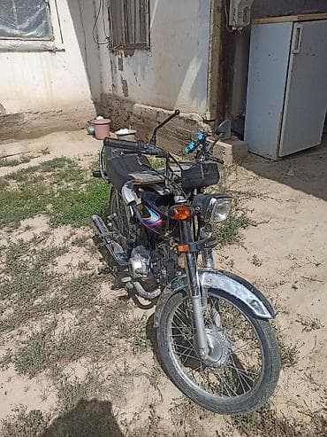cb 400: Мотоцикл Honda (классический дорожный/кубитейп), черный — 4