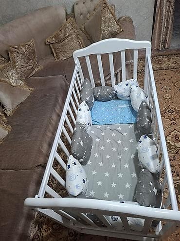 вата прима: Детская кроватка с комплектом мягких бортиков - Материал: массив — 3