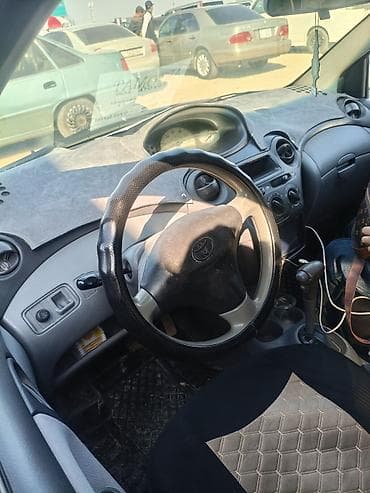 Toyota: Toyota Echo: 2000 г., Автомат, Седан — 2