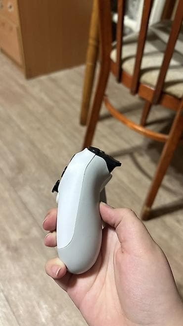 ps3 rebug: Беспроводной геймпад Sony DualShock 4 (CUH‑ZCT2) — цвет Glacier White — 3