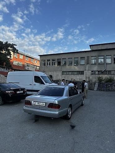 ml 163: Mercedes-Benz E-Class: 1999 г., 3.2 л, Автомат, Бензин, Седан — 4