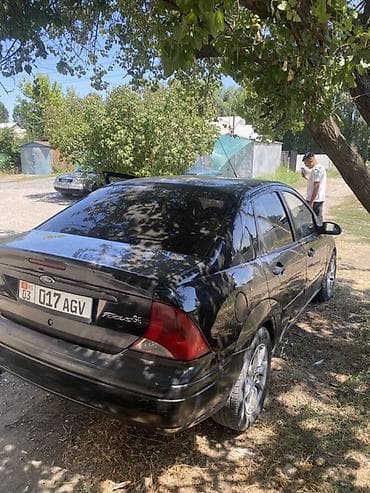 infinity fx35: Ford Focus: 2001 г., 2 л, Автомат, Бензин, Седан — 4