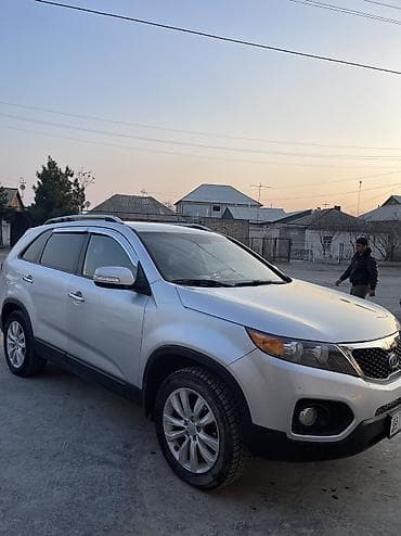 Kia Sorento: 2010 г., 2 л, Автомат, Дизель, Кроссовер
