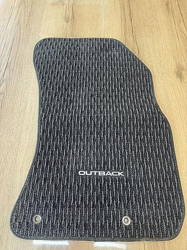 карты дверные: 2) Коврики салона Outback: - Текстильные, темно‑серый ворс с — 2