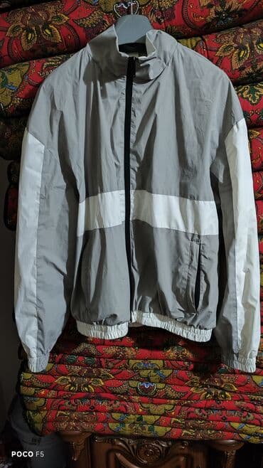 Курткалар: Эркектердин курткасы, S, Колдонулган, түсү - Кара, Акысыз жеткирүү, Акылуу жеткирүү, Өзү алып кетүү — 2